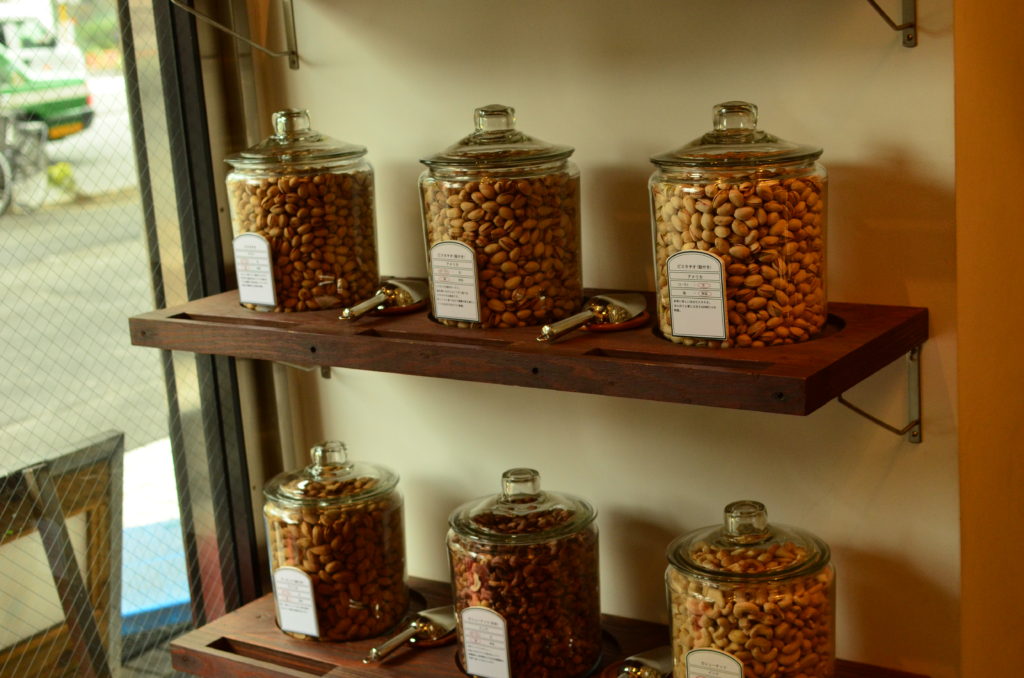 多種多様なナッツ